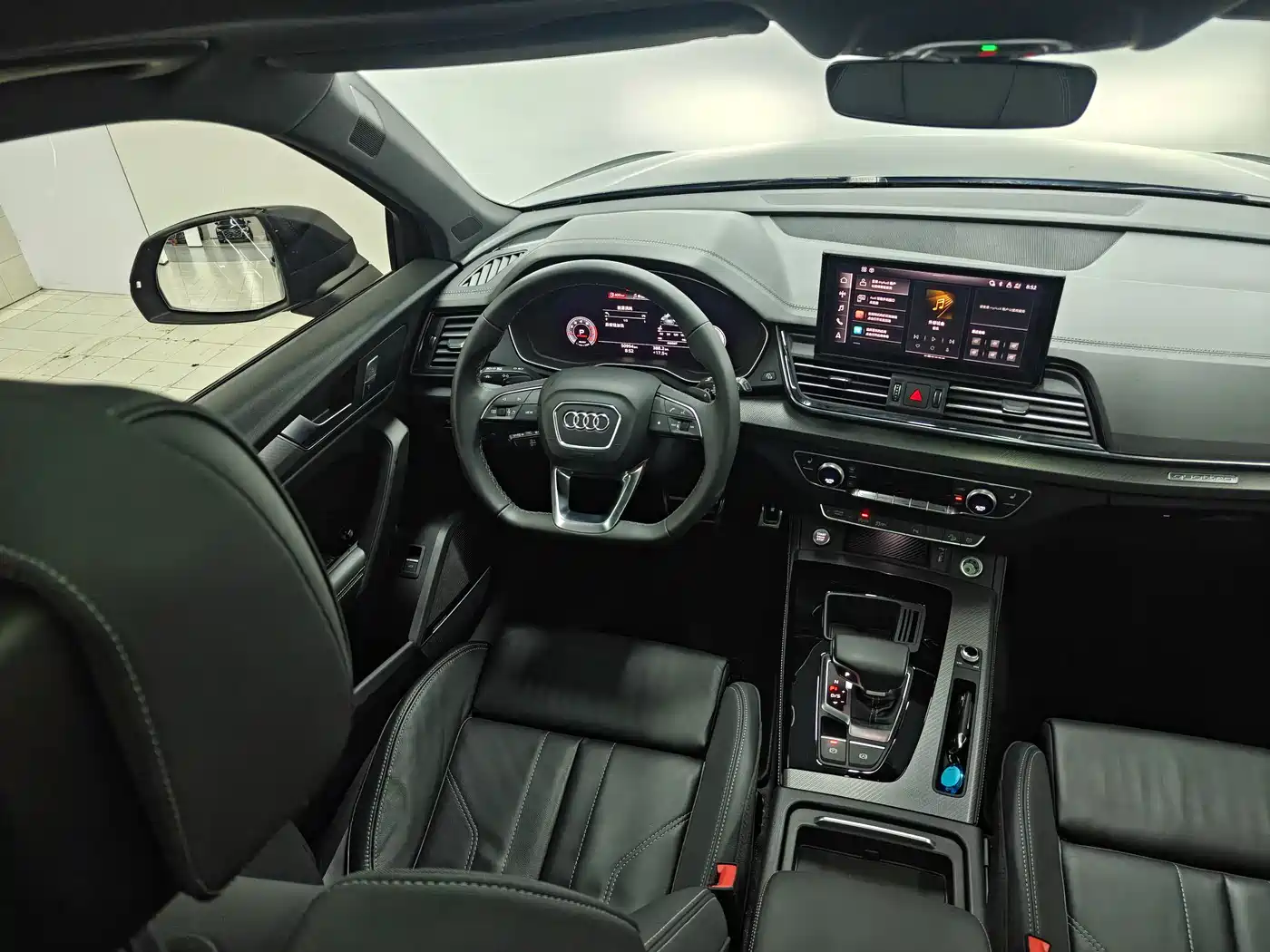 Audi Q5L 2023 40T Luxury Dynamic фото 7