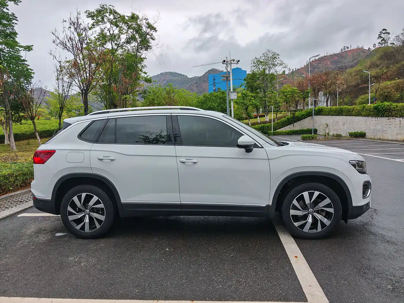 Volkswagen Tayron 2019 330TSI 2WD Luxury China VI фото 6