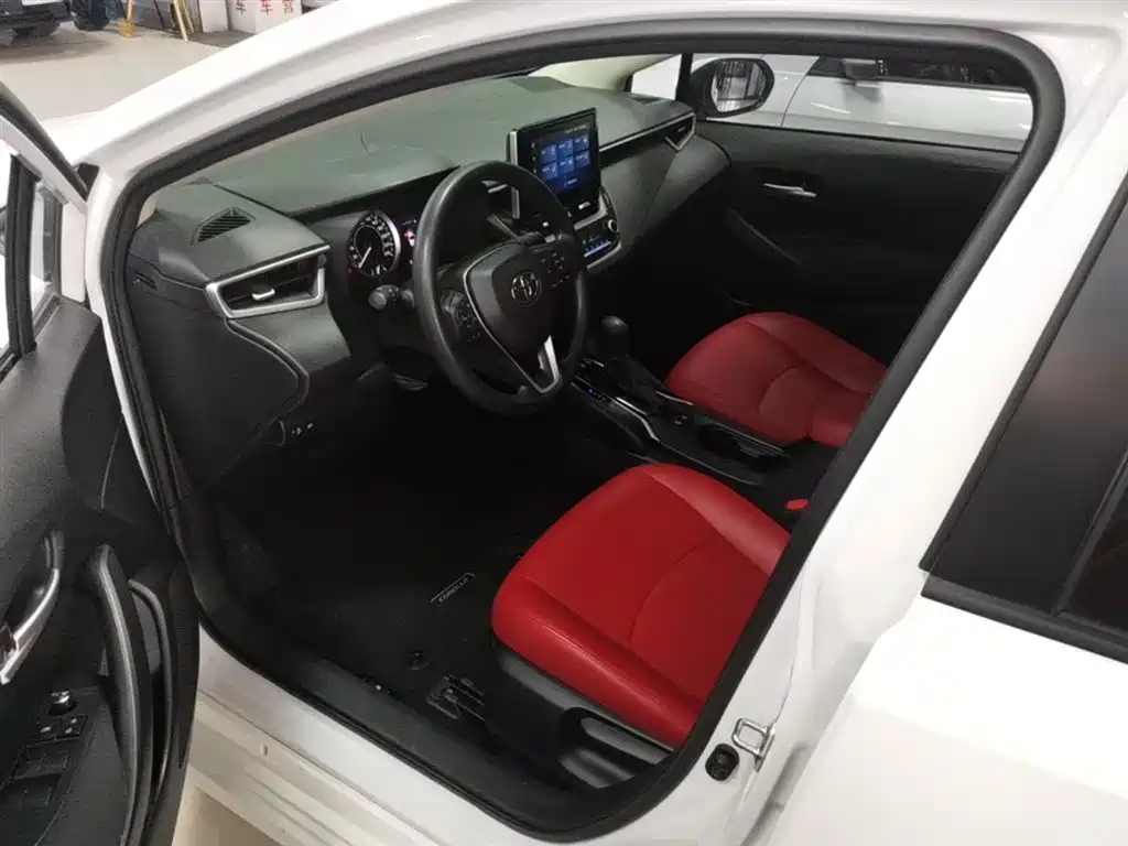 Toyota Corolla 2021 1.2T S-CVT Elite PLUS Edition фото 16