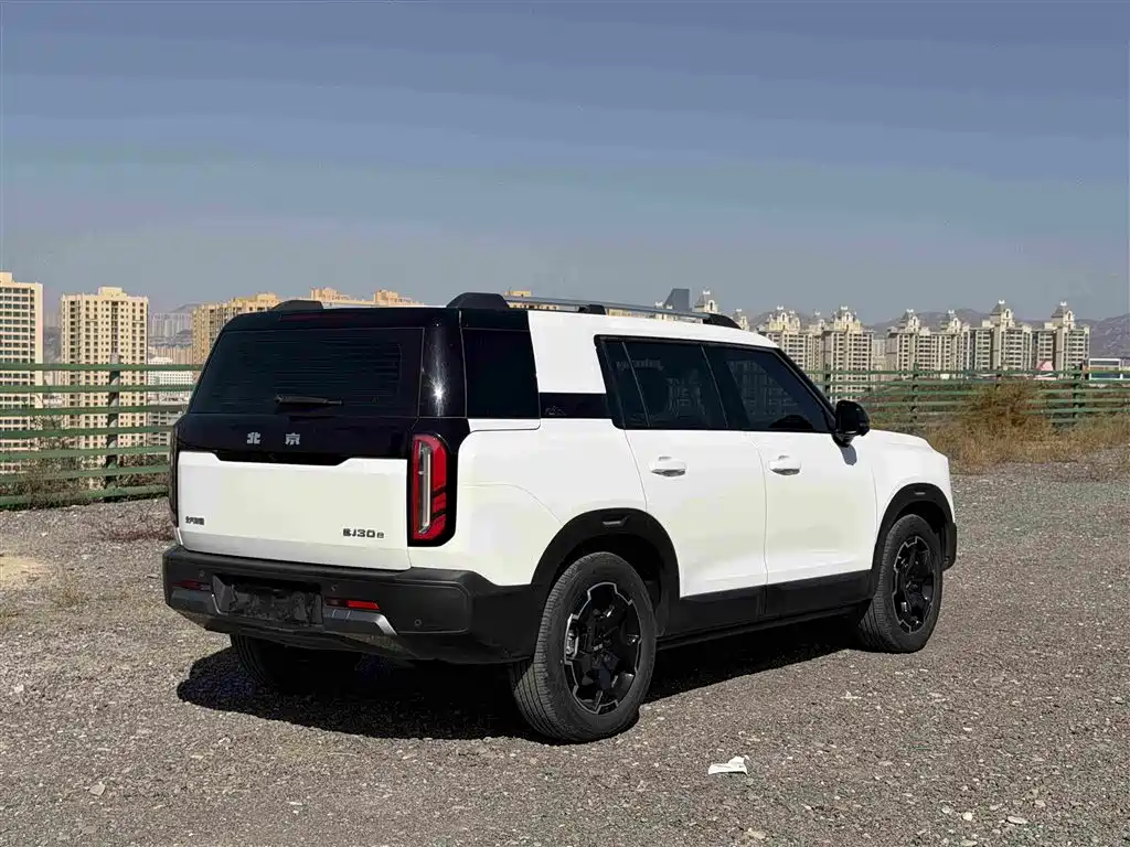 Photo 4 - BAIC ORV Beijing Off-Road BJ30