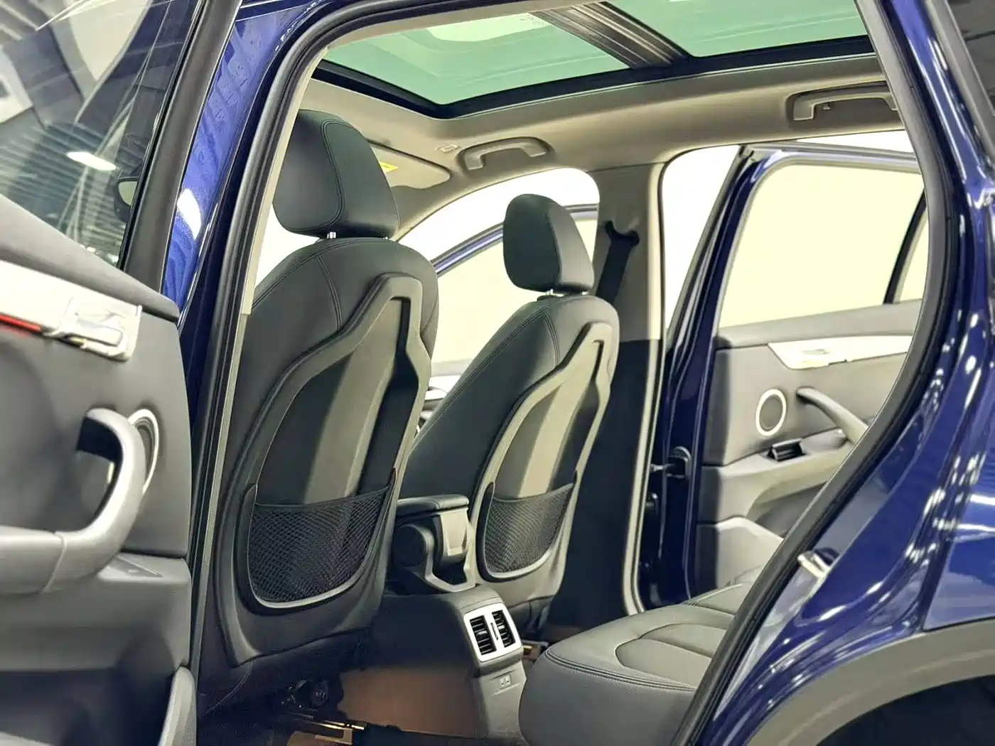BMW X1 2019 sDrive20Li Leading Model фото 7