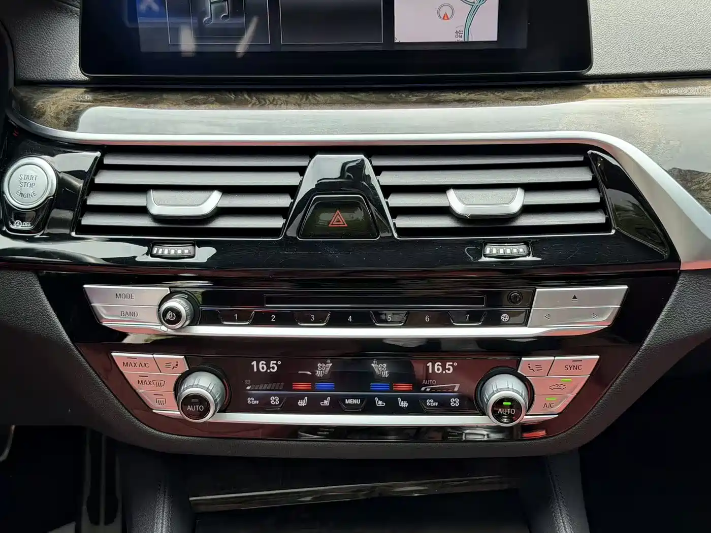 BMW 5 Series 2019 530Li Premium M Sport Package фото 12