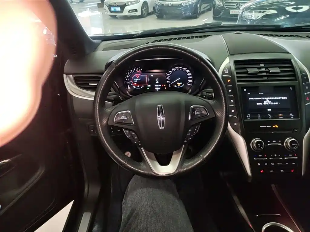 Lincoln MKC 2019 2019 2.0T 2WD Premium Edition China VI