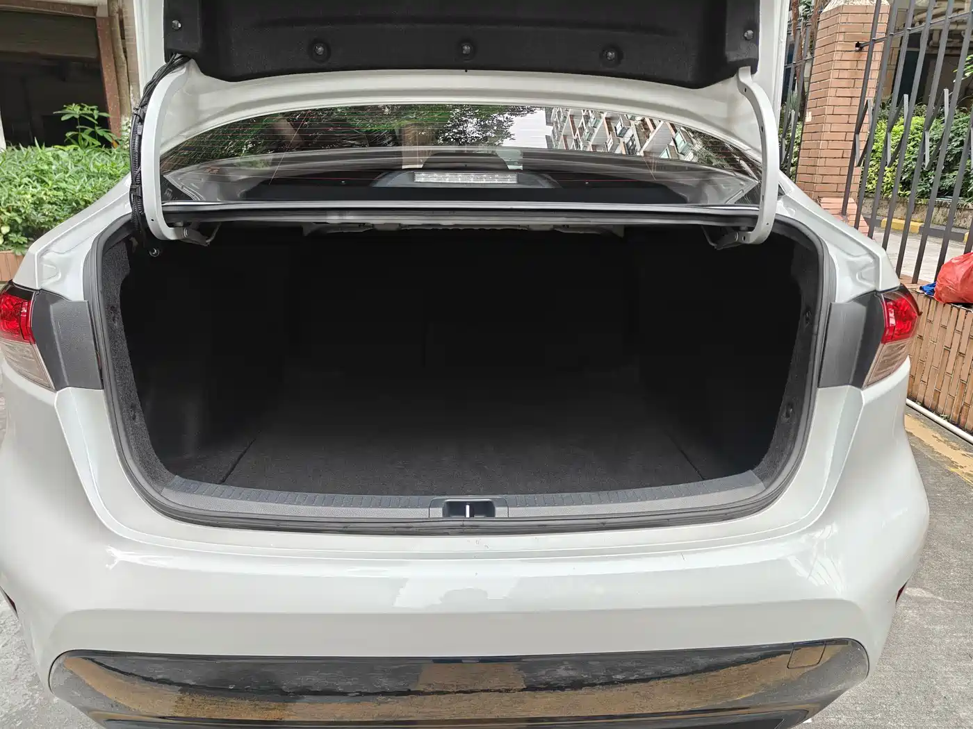Toyota Levin 2023 Smart Hybrid 1.8L Luxury фото 37