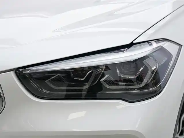 BMW X1 2022 sDrive25Li Leading — фото 2