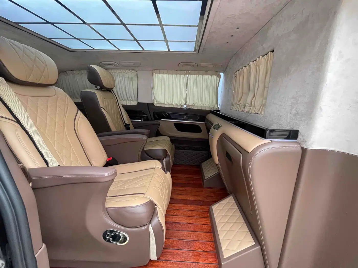 Mercedes-Benz Vito 2016 2.0T Elite Edition фото 18