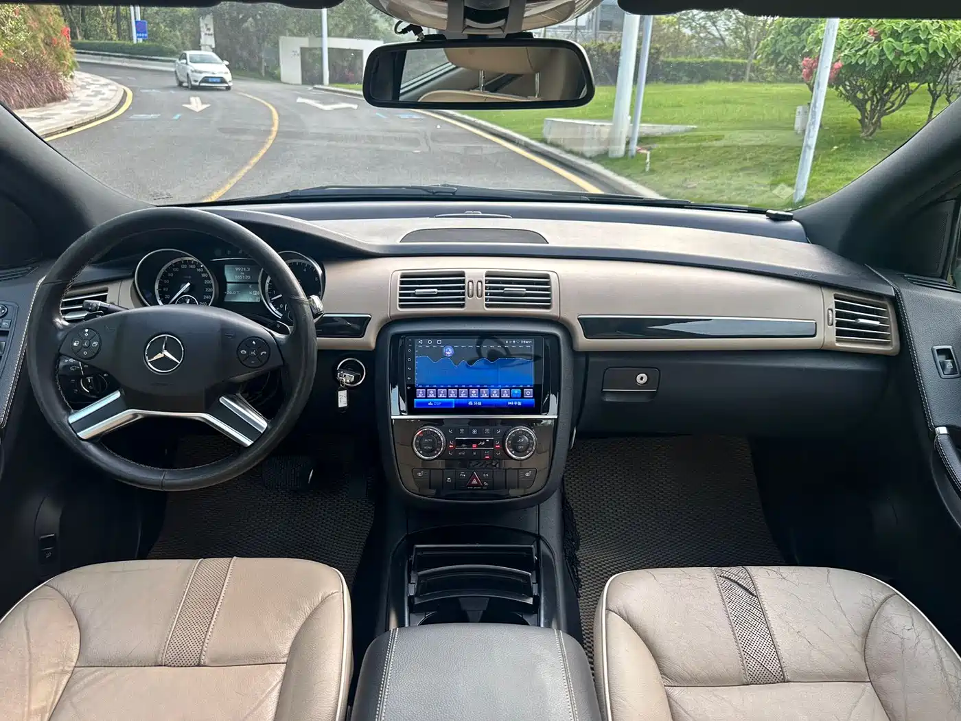 Mercedes-Benz R-Class 2014 R 400 4MATIC Business фото 8