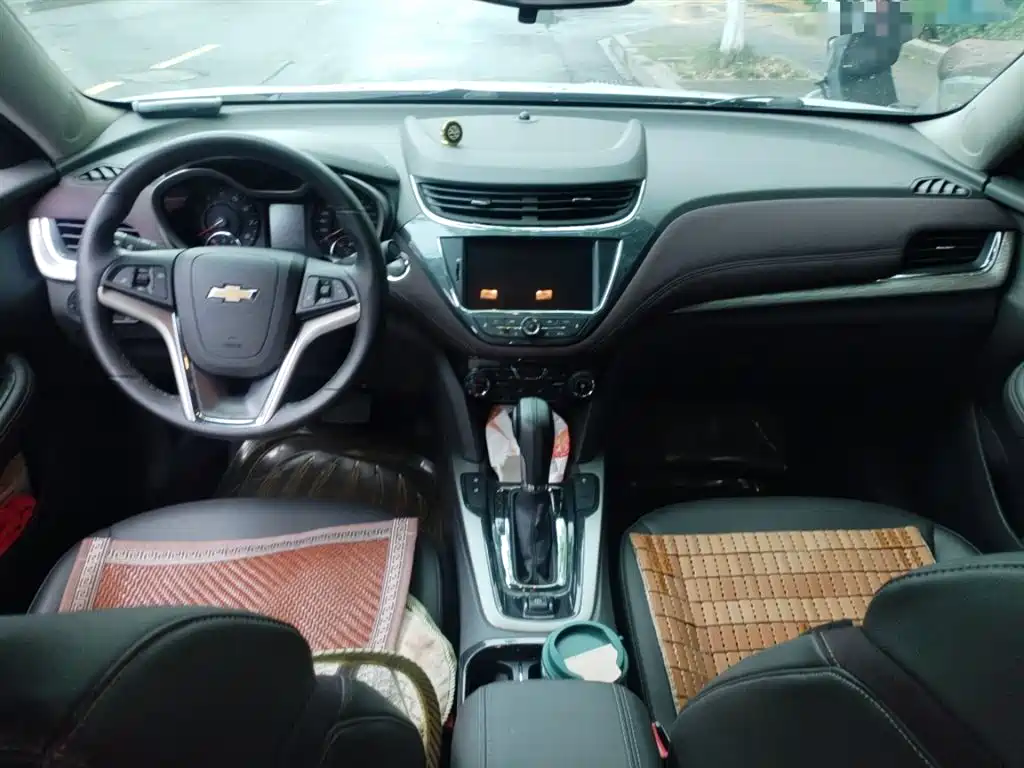 Chevrolet Malibu 2016 2.0L Automatic Luxury фото 13