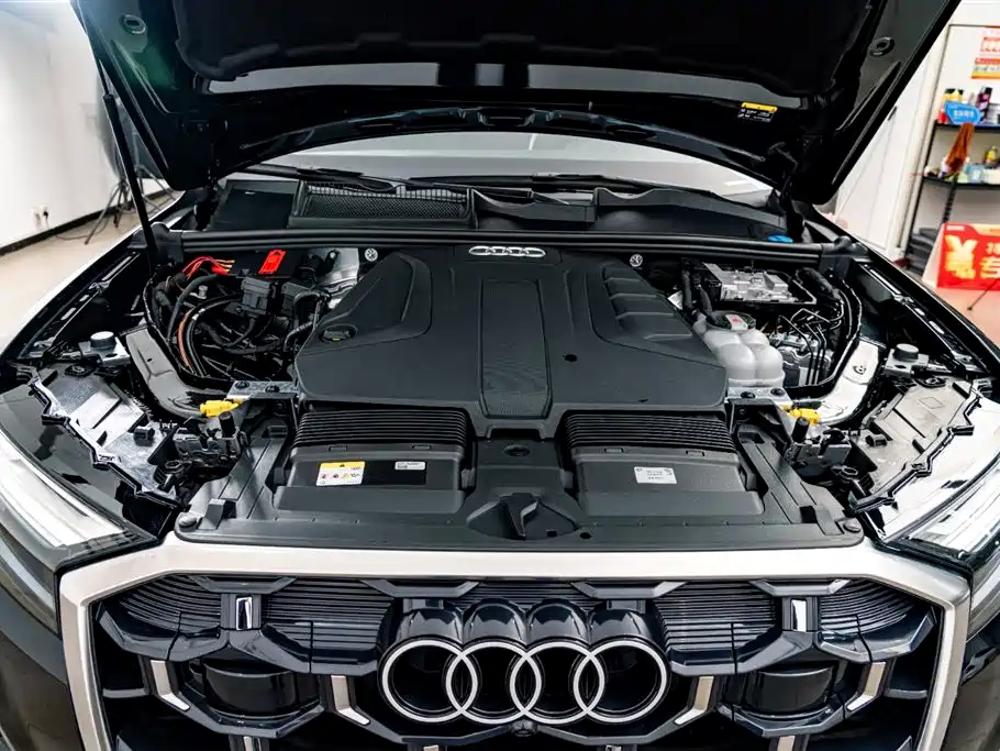 Audi Q7 2024 45 TFSI quattro S line Sport фото 24