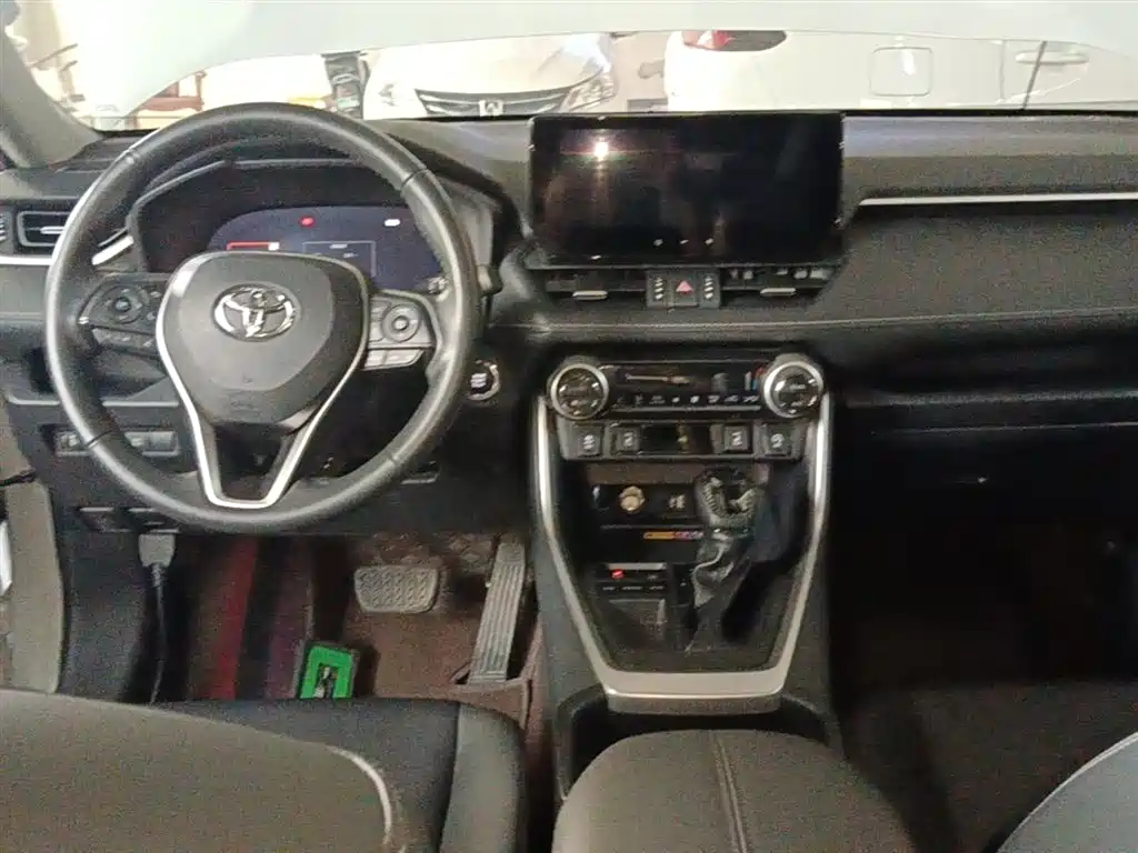Toyota RAV4 Rongfang 2023 2.0L CVT FWD Style Plus Edition фото 10