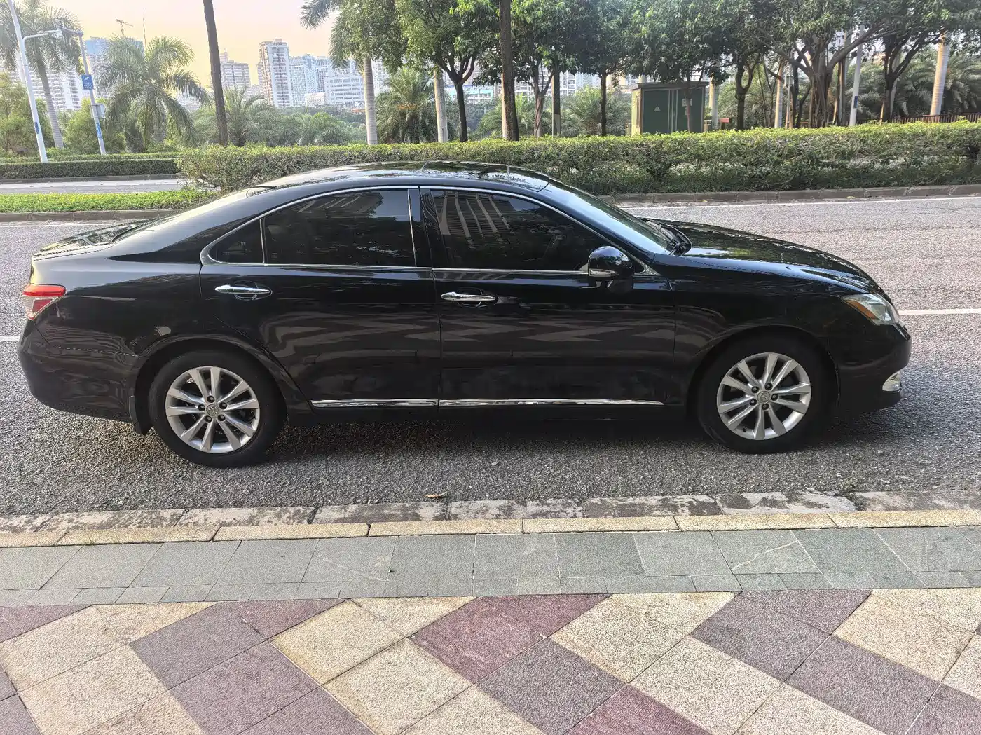 Lexus ES 2010 240 Elegance Edition фото 14