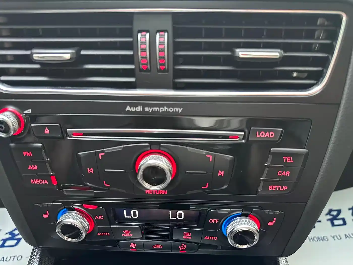Audi Q5 2017 Plus 40 TFSI Technology фото 9