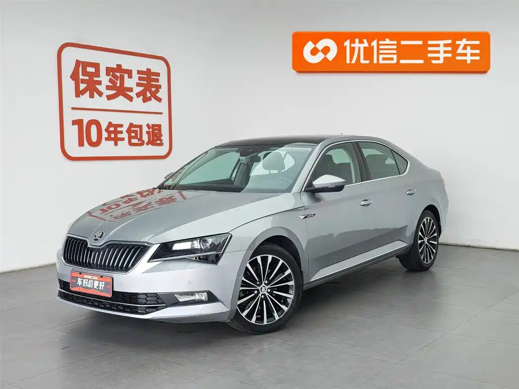 Škoda Superb 2016 TSI330 DSG Smart Edition