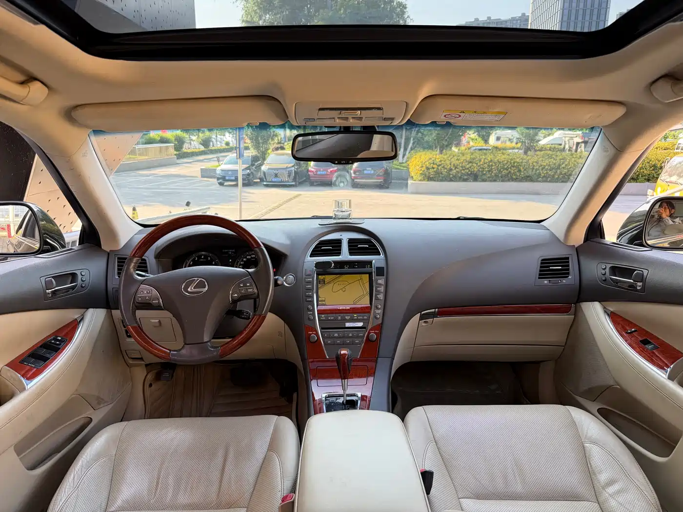 Lexus ES 2010 350 Elegance Edition фото 10