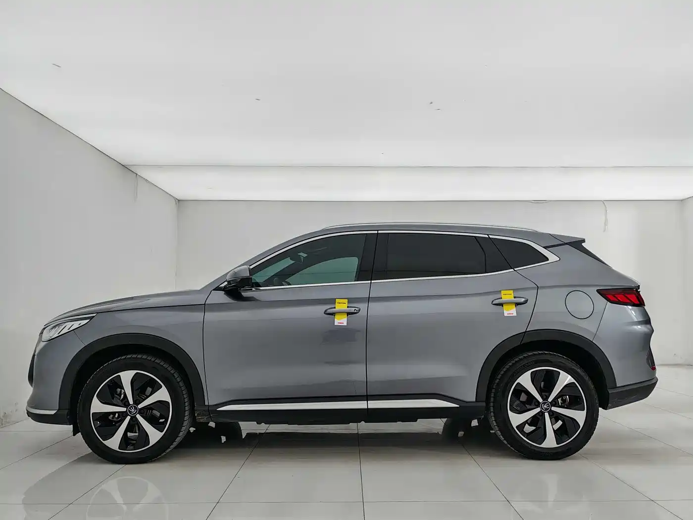 BYD Song PLUS PHEV 2021 DM-i 51KM Honor фото 5