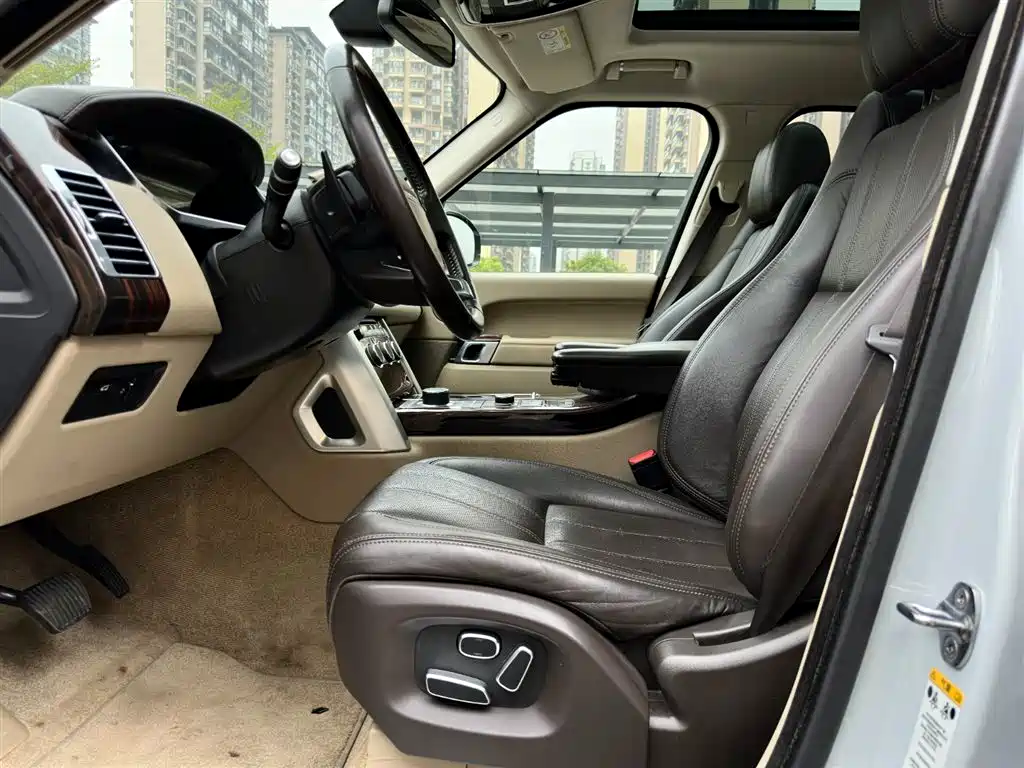 Land Rover Range Rover 2015 3.0 SC V6 Vogue фото 9