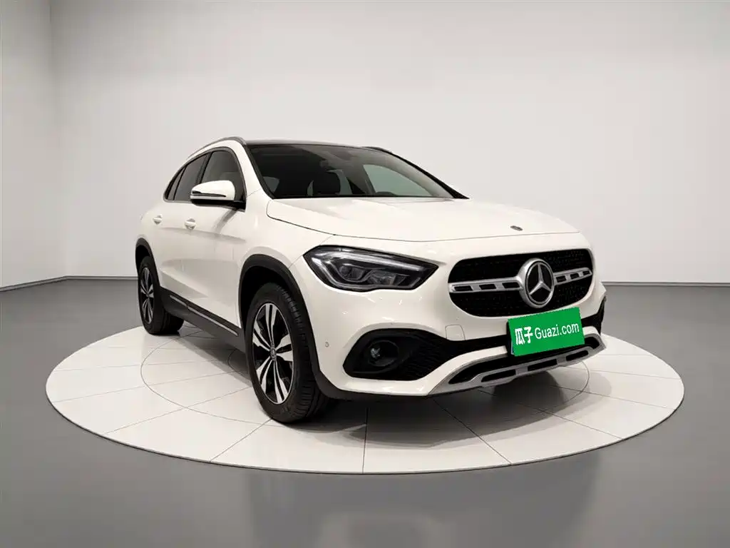 Mercedes-Benz GLA 2020 GLA 200 фото 3