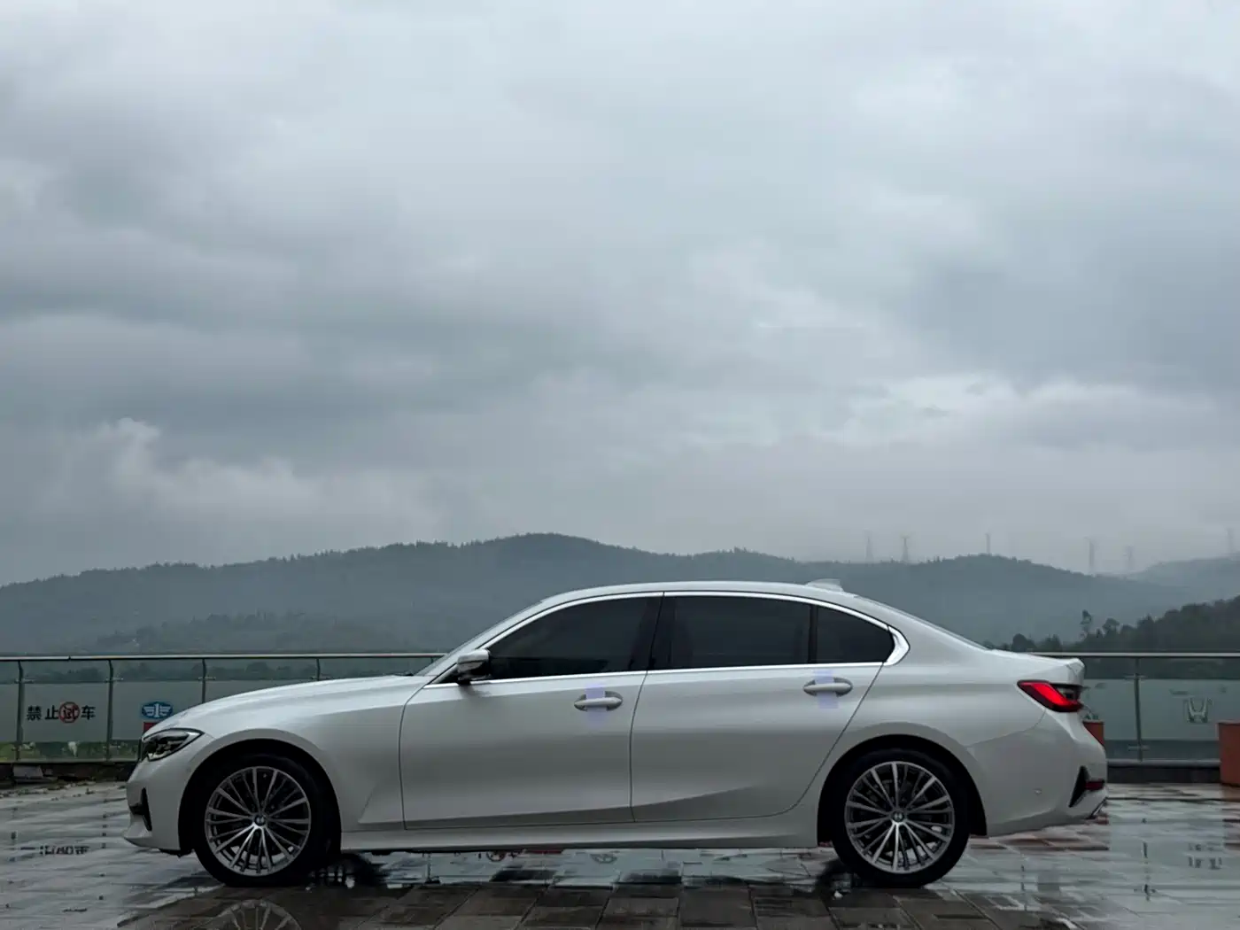 BMW 3 Series 2020 325Li Launch Edition фото 10