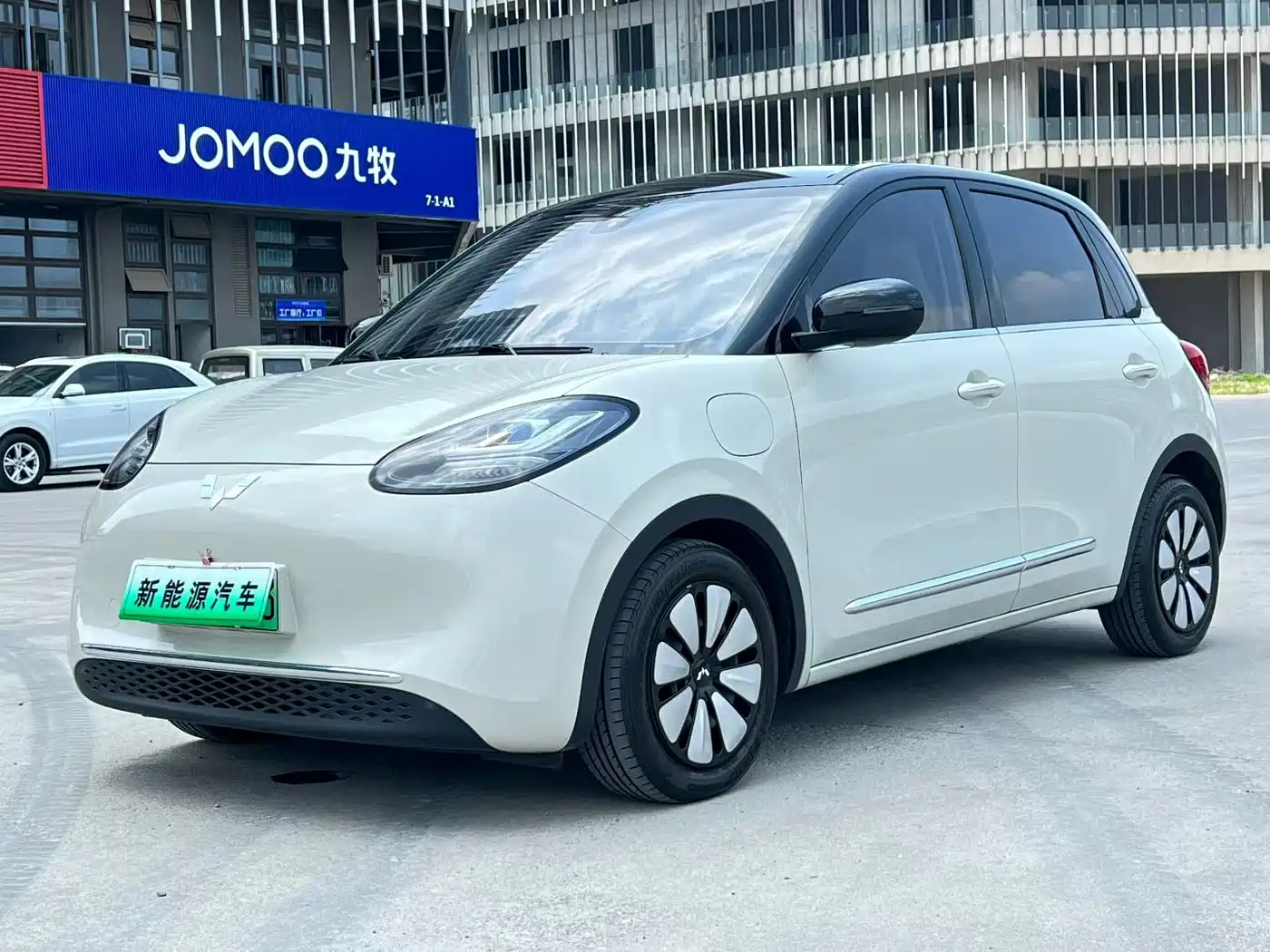 Wuling Motors Wuling Bingo 2023 333km Smart Connectivity Edition