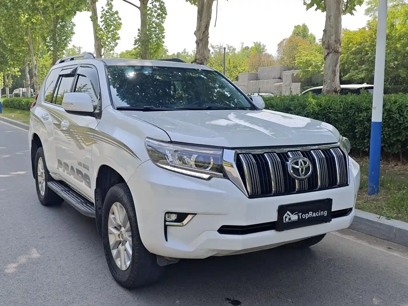 Toyota Prado 2018 3.5L Auto SX фото 3