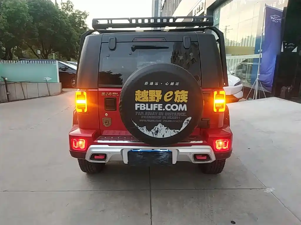 BAIC ORV Beijing Offroad BJ40 2019 Facelift 2.0T Automatic 4WD Urban Hunter Premium China V фото 6