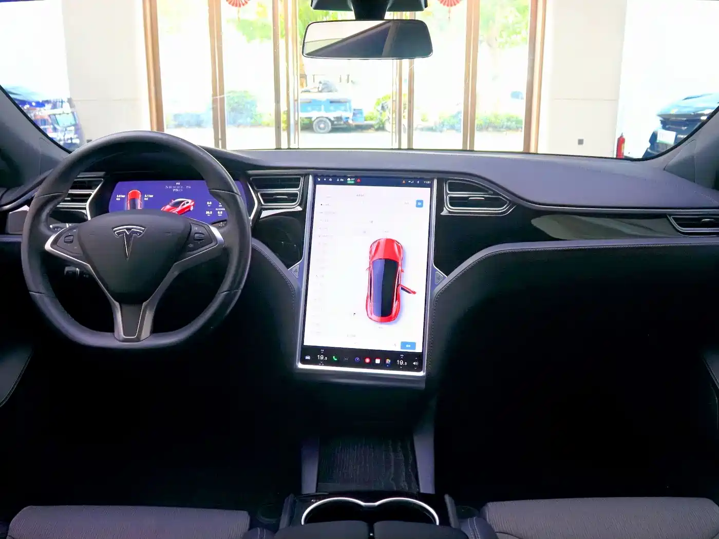TESLA MODEL S