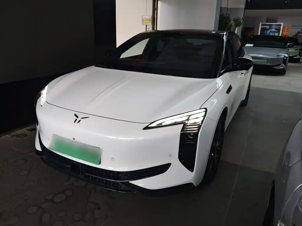 Hongqi EH7 2024 690 Pro