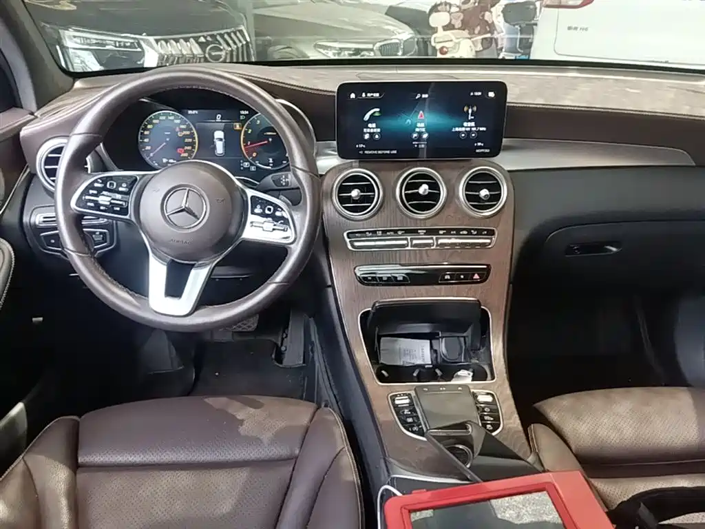 Mercedes-Benz GLC 2022 Facelift II GLC 260 L 4MATIC Luxury фото 10