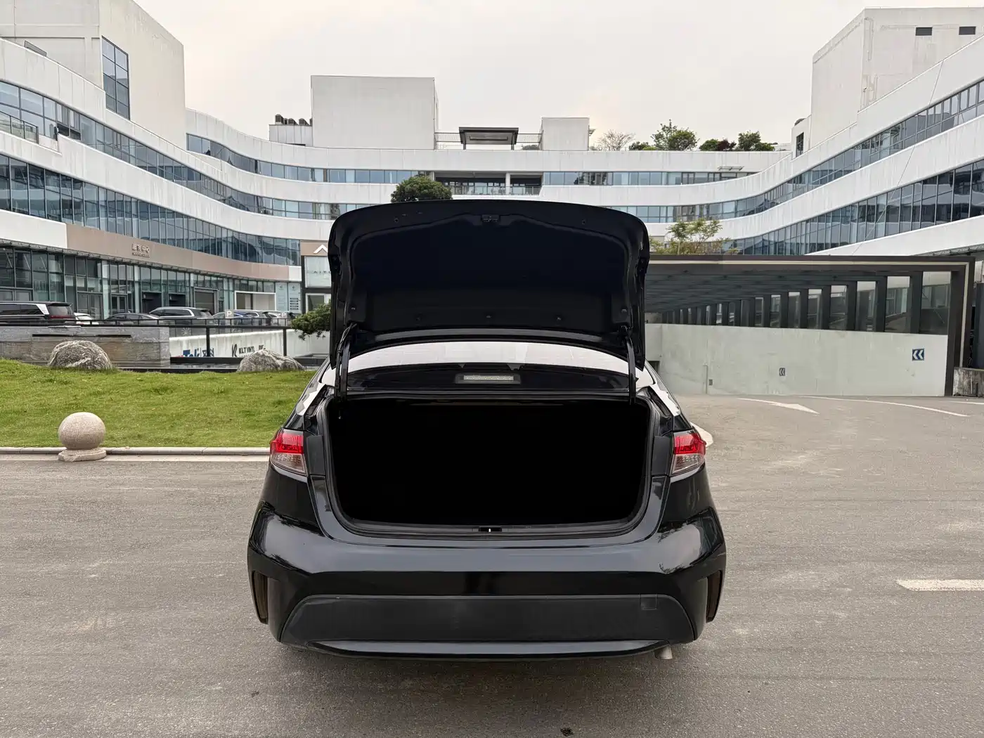 Toyota Levin 2021 185T CVT Progressive Edition фото 12