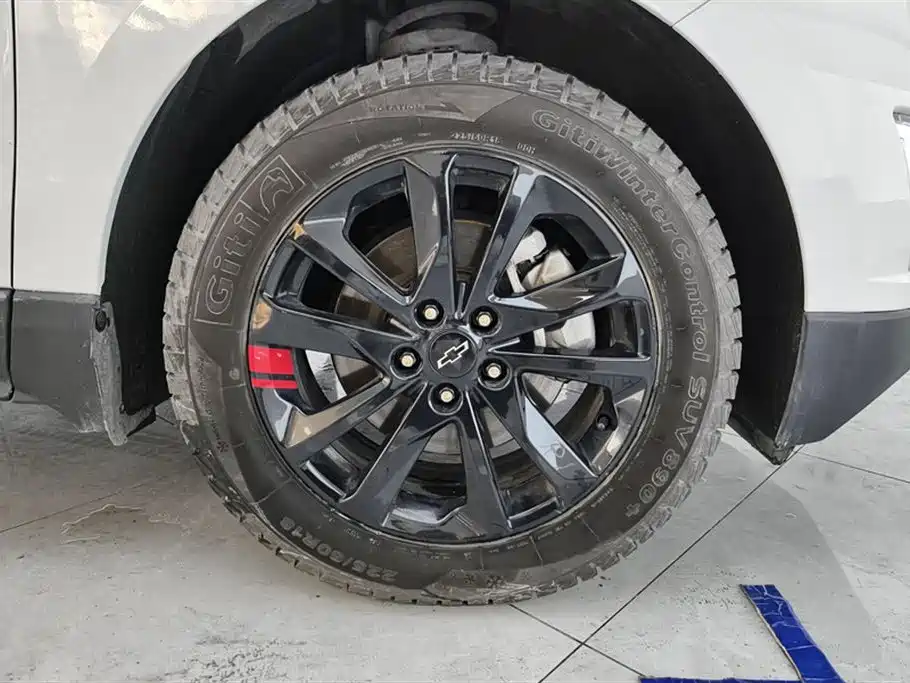 Chevrolet Equinox 2019 Redline 550T Auto 4WD Tuojie RS Edition (China VI) фото 6