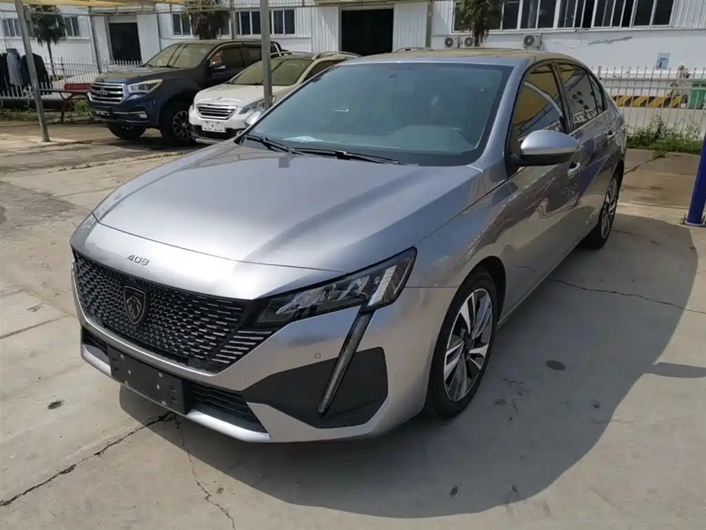 Peugeot 408 2022 1.6T Light Chaser Edition