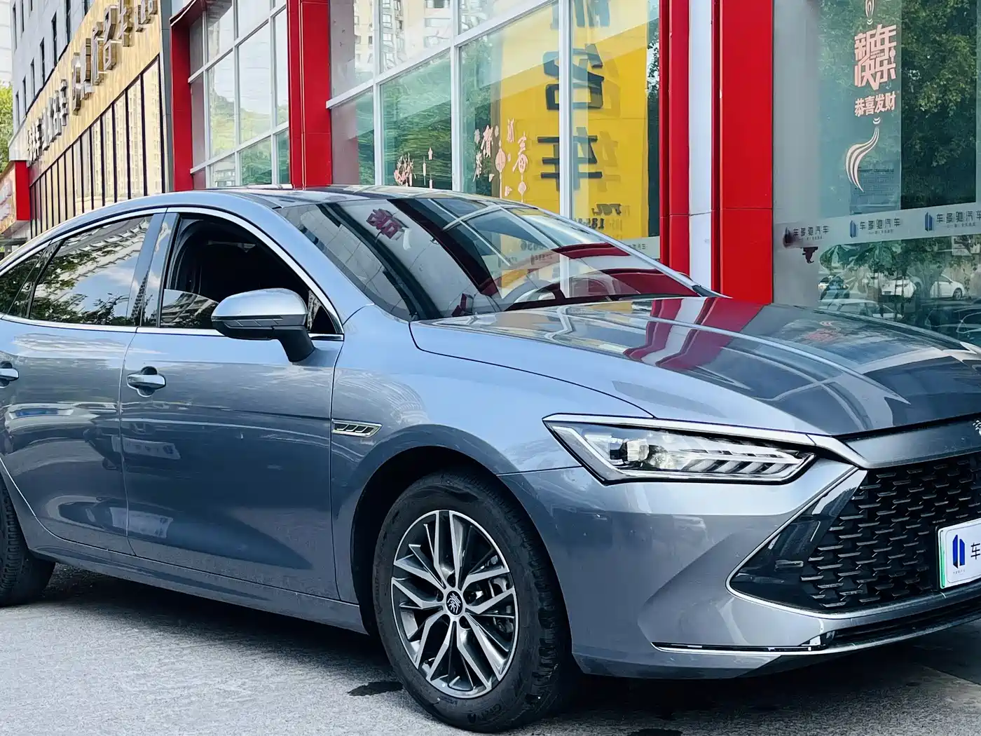 BYD Qin PLUS 2021 DM-i 55KM Premium фото 3