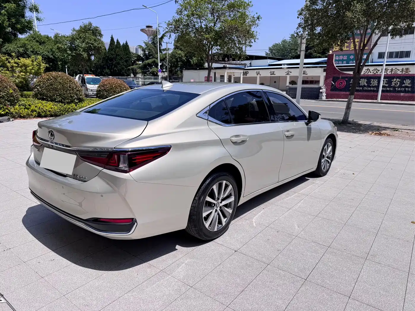 Lexus ES 2018 200 Excellence Edition China V фото 3