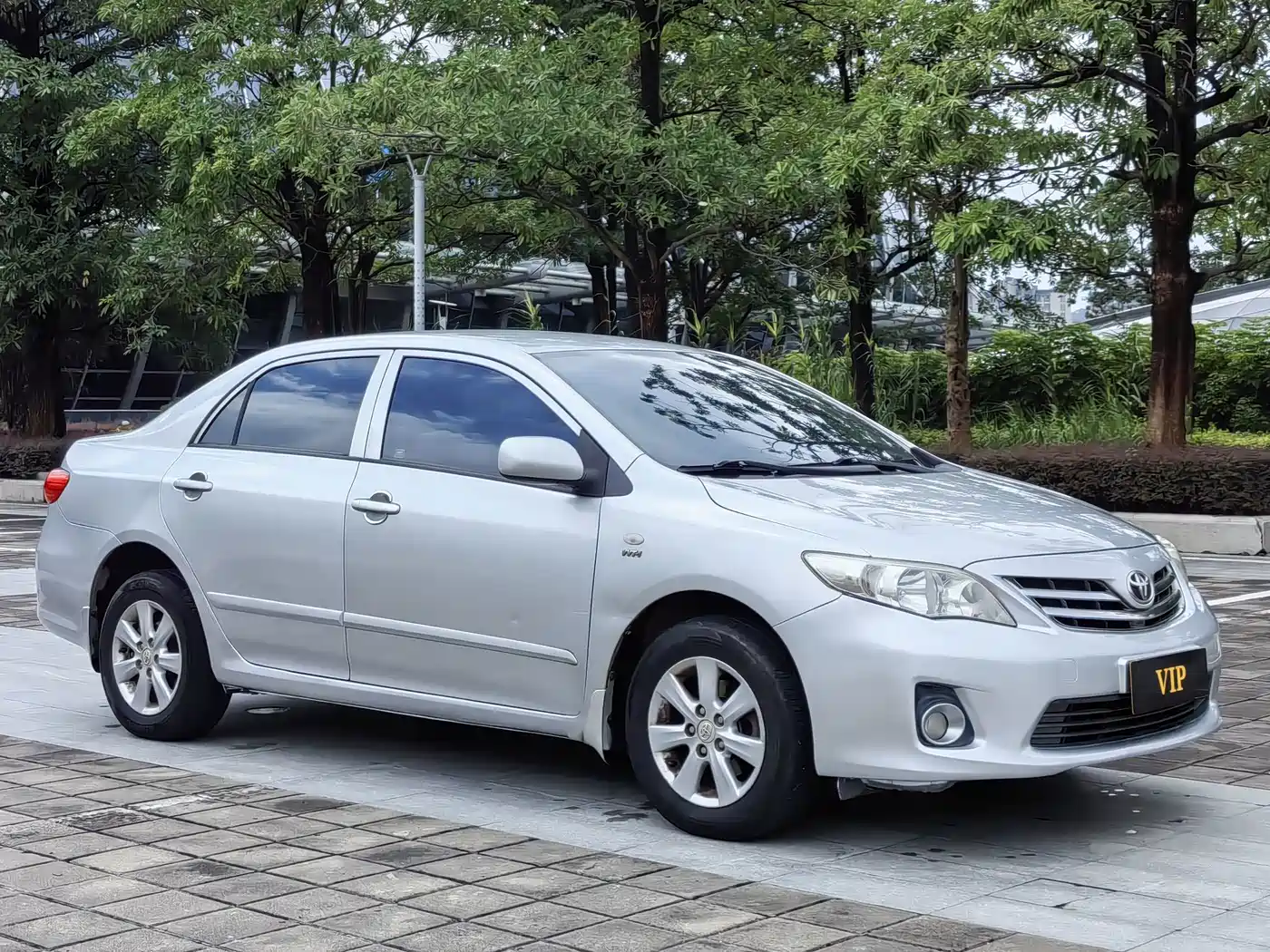 Фото 3 - Toyota Corolla