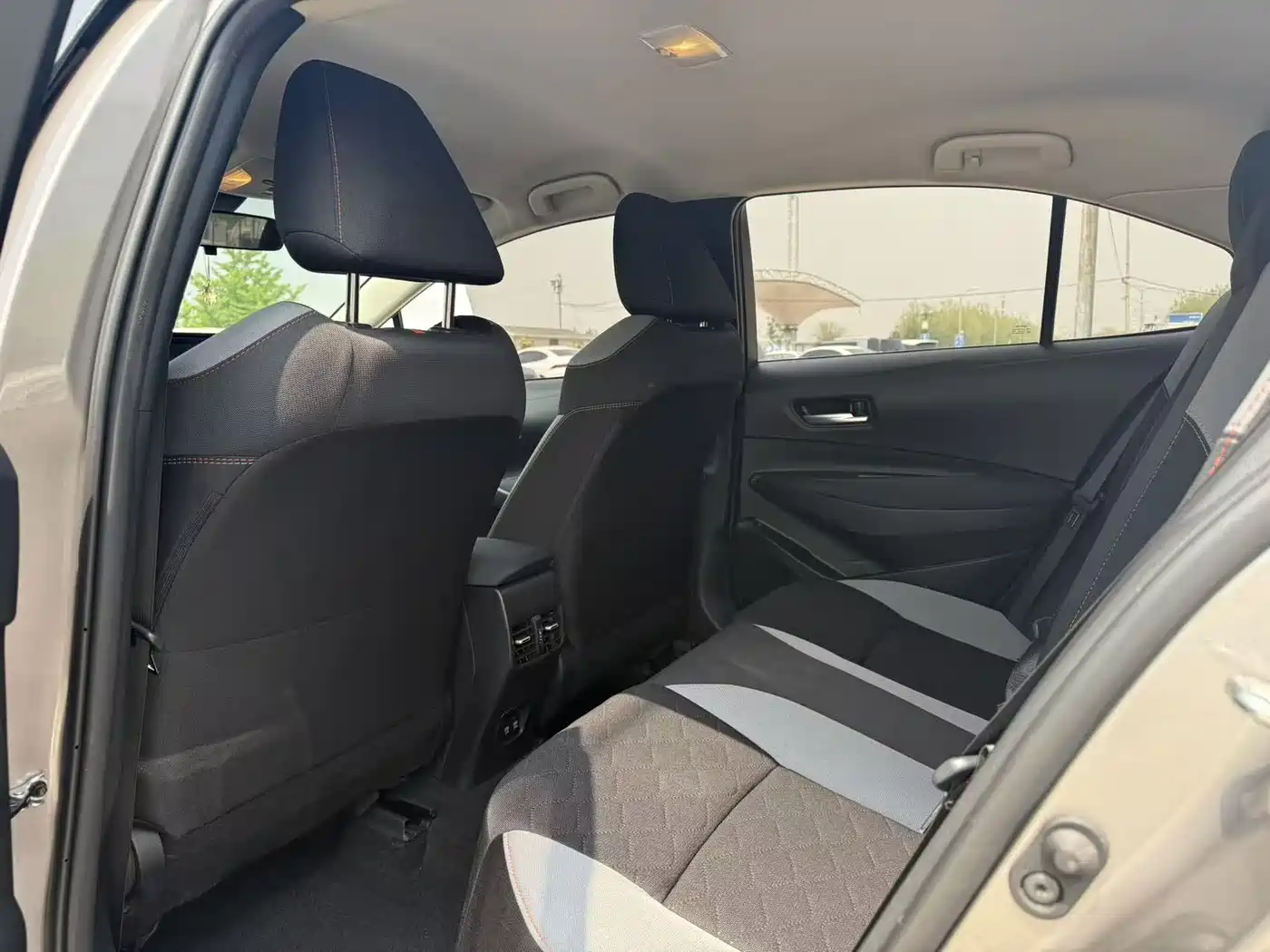 Toyota Corolla 2022 1.2T S-CVT Pioneer PLUS Edition фото 9