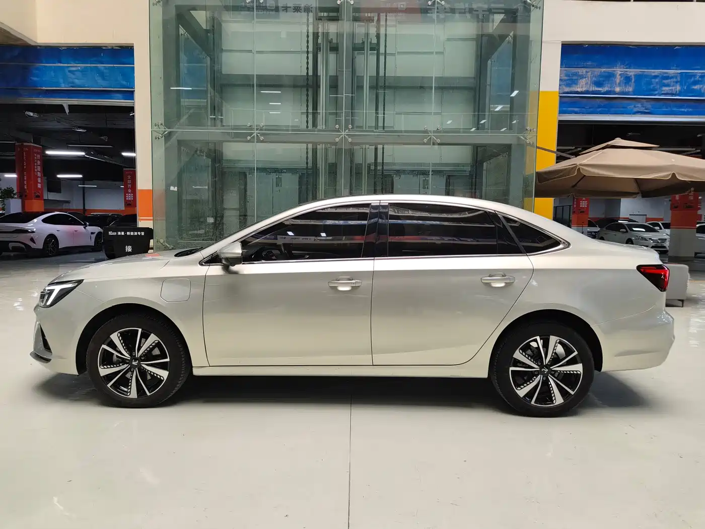 Roewe Feifan ER6 2020 2020 620km Smart Premium Edition