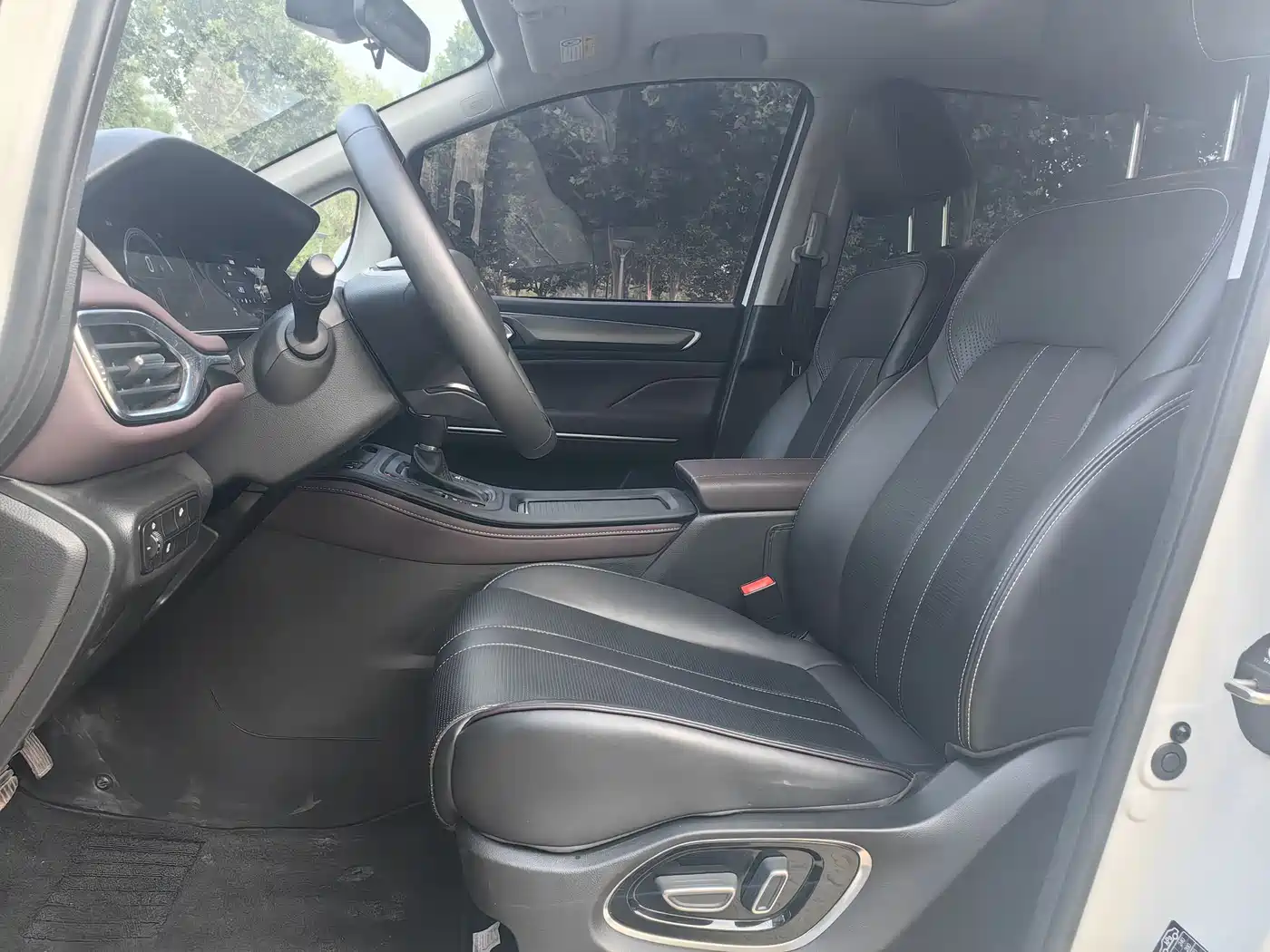 GAC Trumpchi Trumpchi M6 2023 PRO 270T DCT Luxury Edition фото 9