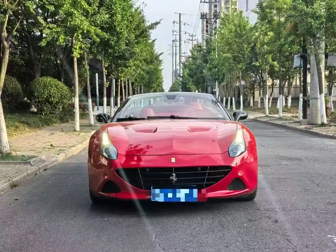 Ferrari California T