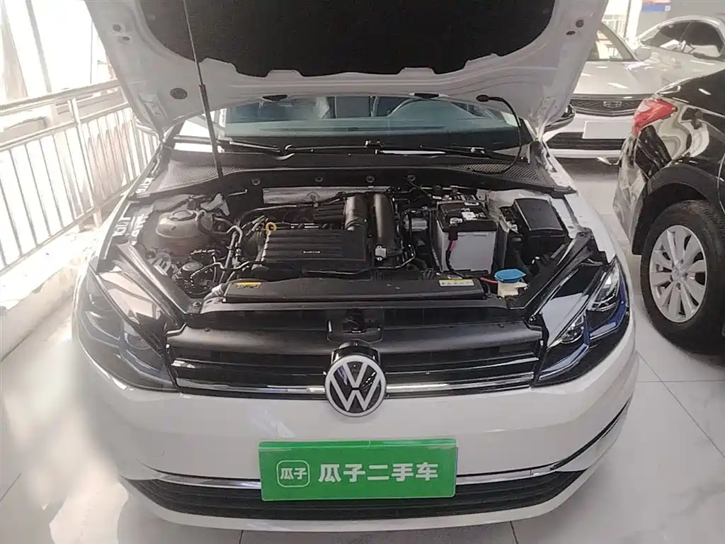 Volkswagen Golf 2020 Beloved Edition 280TSI DSG Comfort фото 20