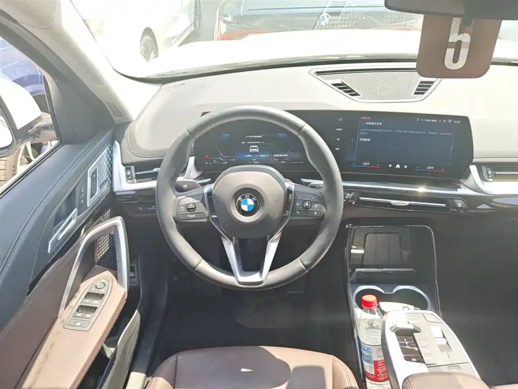 BMW X1 2025 sDrive25Li X Design Package фото 17