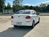 Фото 6 - Kia Pegas