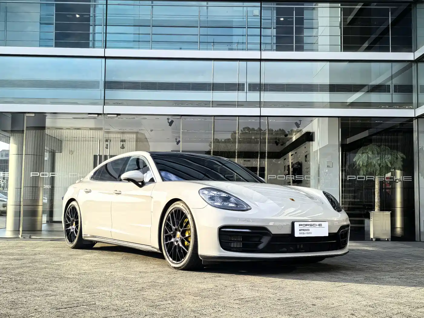 Porsche Panamera 2021 Panamera 4 Executive Long Wheelbase 2.9T фото 3