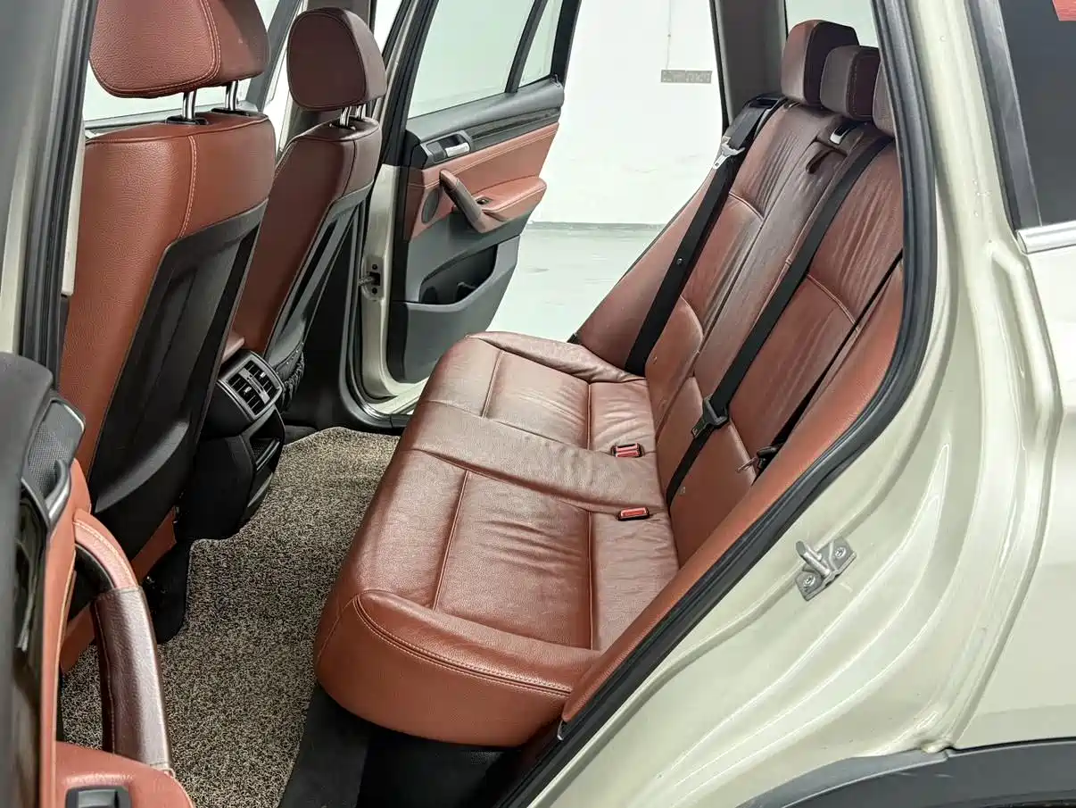 صورة 8 - BMW X3 (Import)