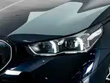 Photo 4 - BMW i5