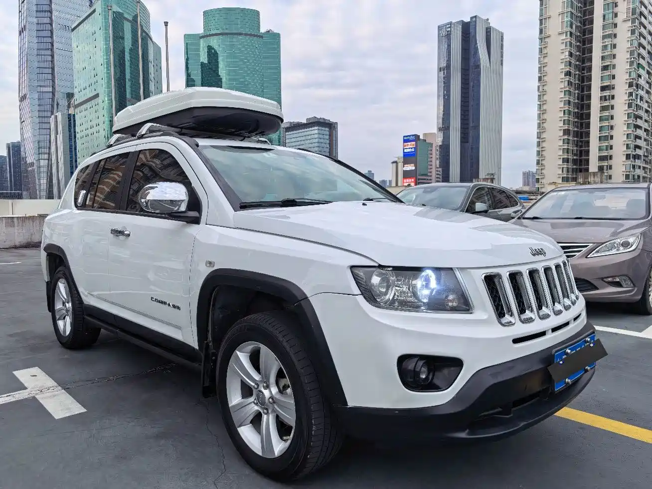 Фото 3 - Jeep Compass (Import)