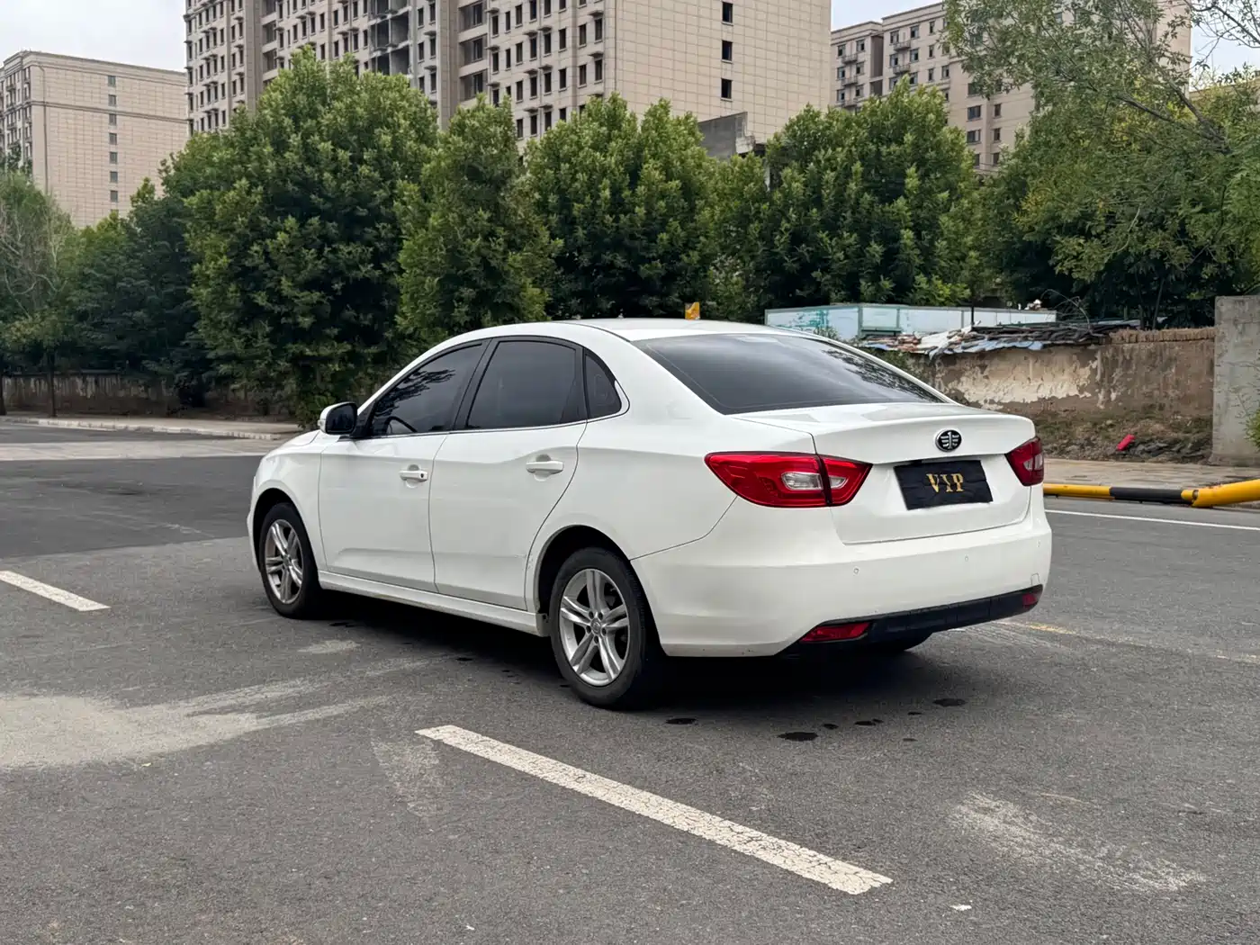 Besturn B30 2016 2016 1.6L Manual Luxury Model