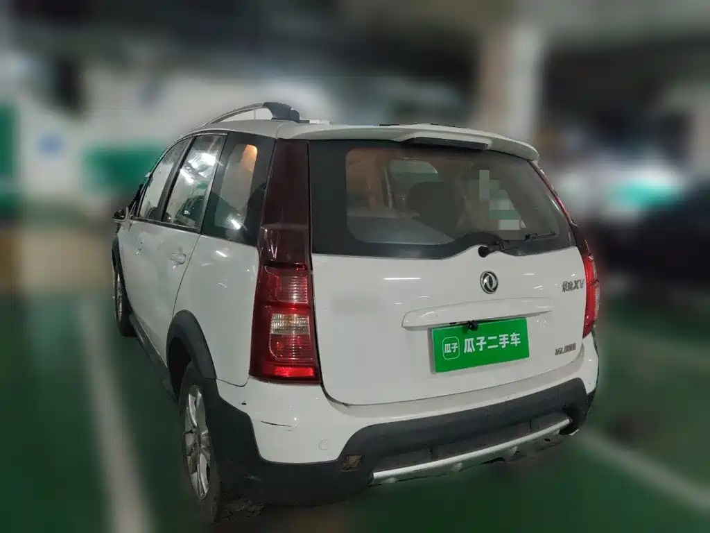 Dongfeng Fengxing Joyear XV 2015 2015 1.6L CVT Comfort