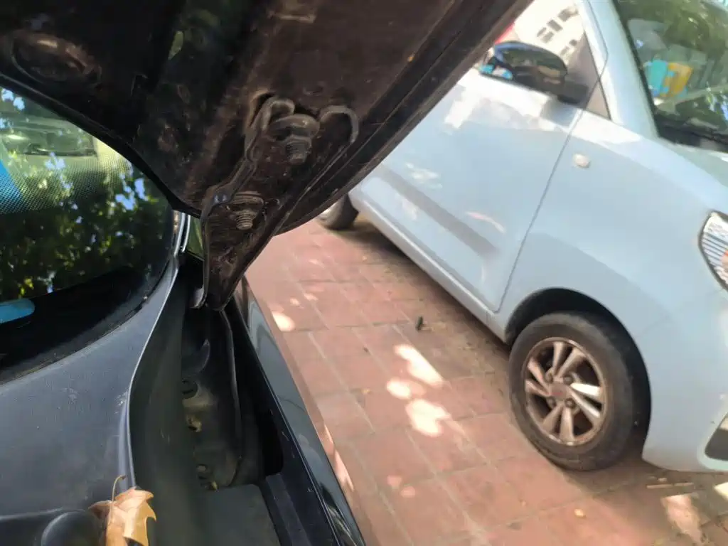 Volkswagen Santana 2013 1.6L Manual Comfort Edition фото 22