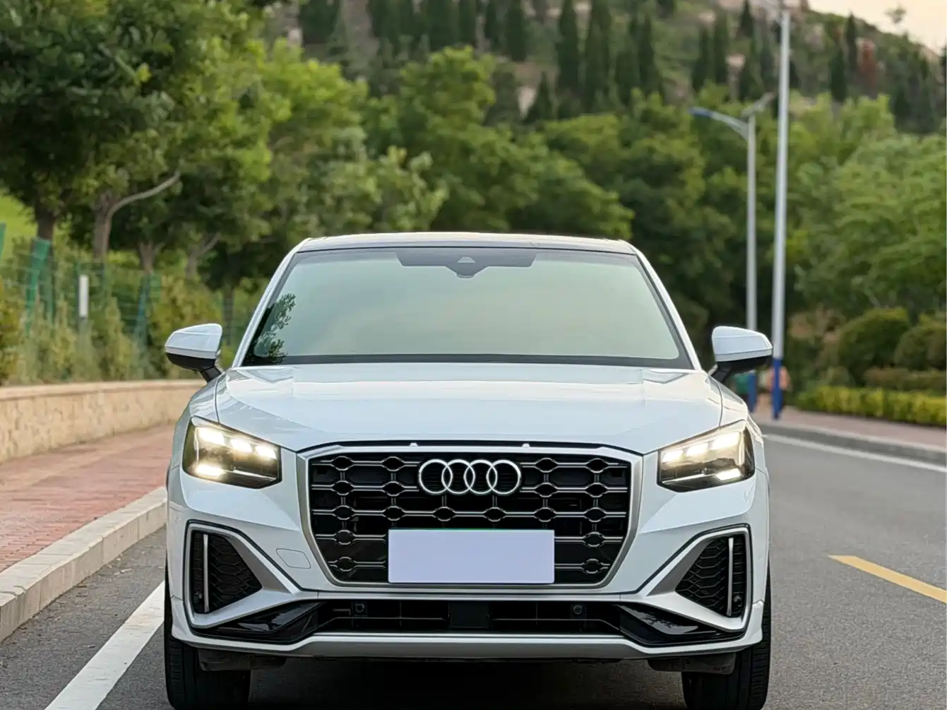 Audi Q2L 2022 35 TFSI Fashion Dynamic фото 3