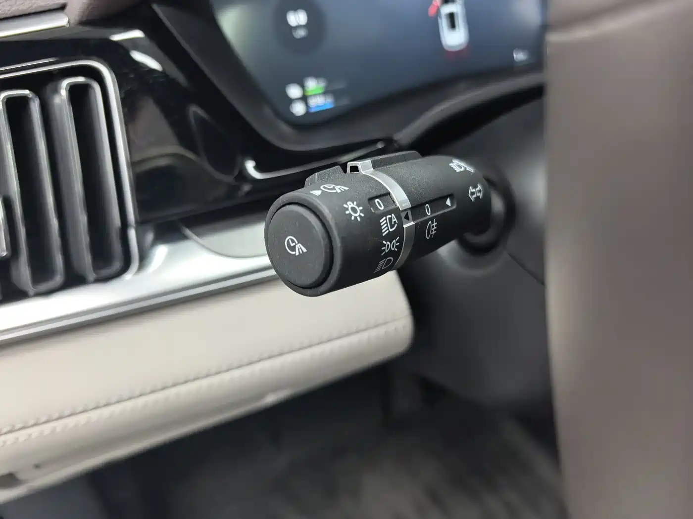 BYD Song PLUS PHEV 2025 DM-i Smart Driving Edition 112KM Honor фото 9
